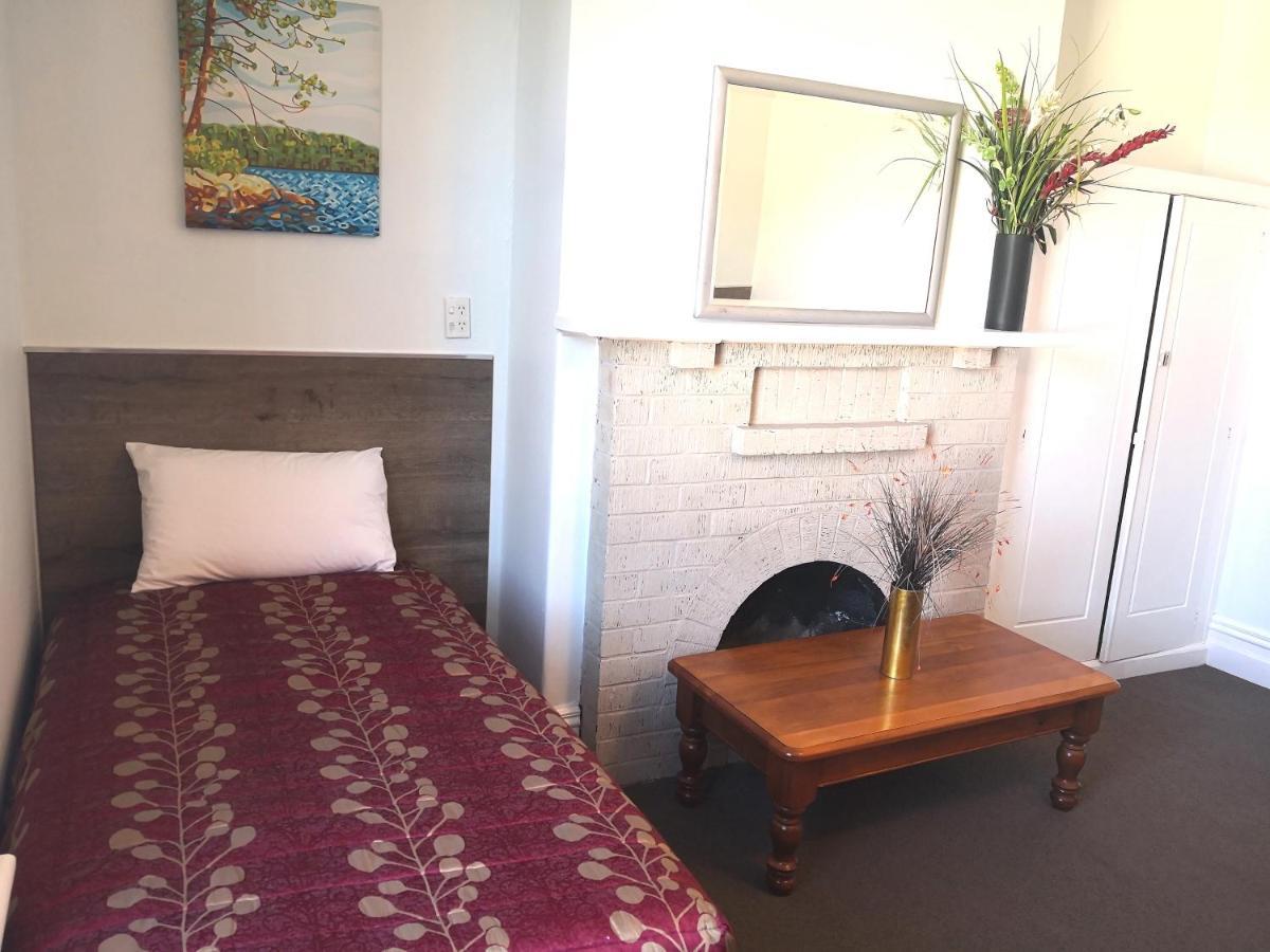 Owens Motel Dunedin Extérieur photo