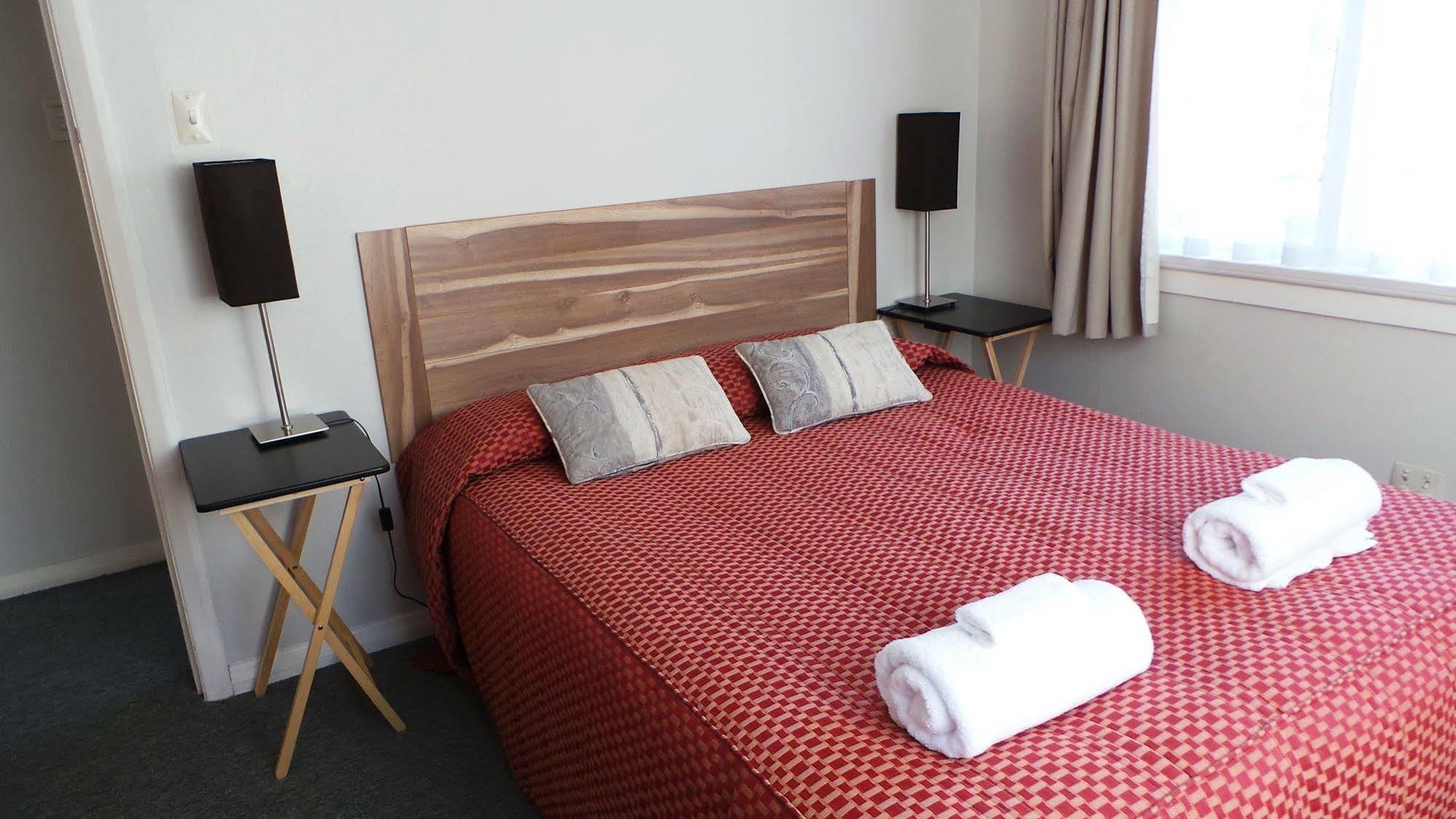 Owens Motel Dunedin Extérieur photo