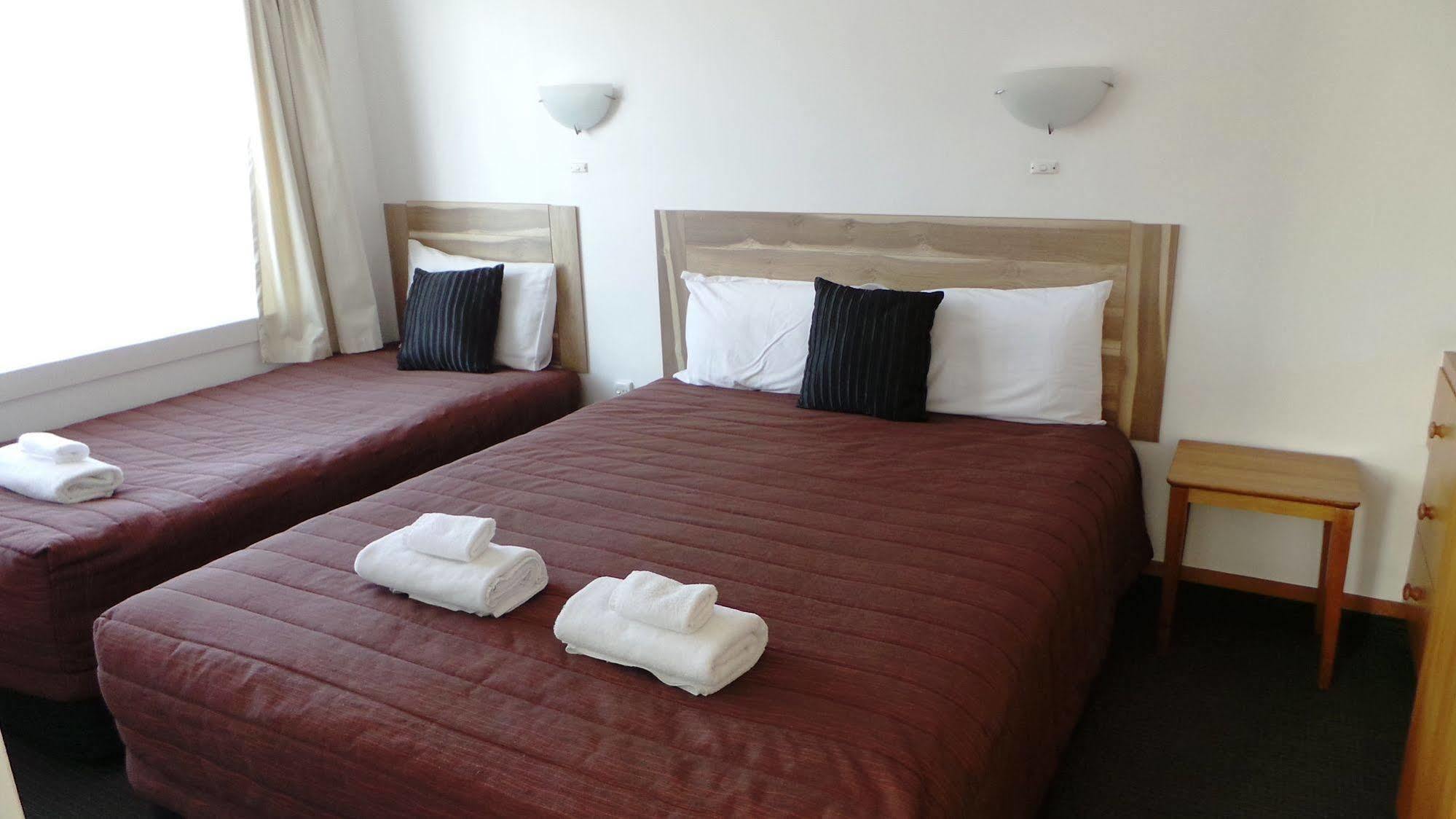 Owens Motel Dunedin Extérieur photo