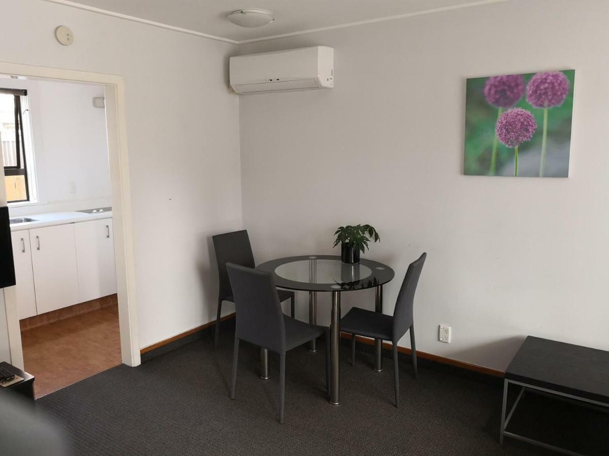 Owens Motel Dunedin Extérieur photo